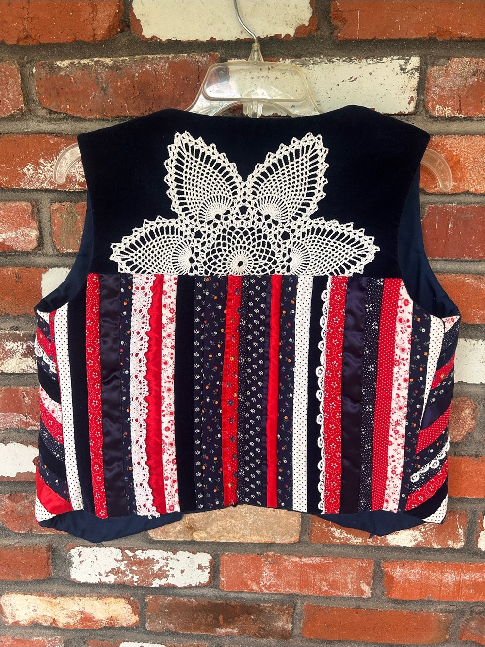 Vintage handmade quilted vest Cottagecore Size  M/L Grannycore